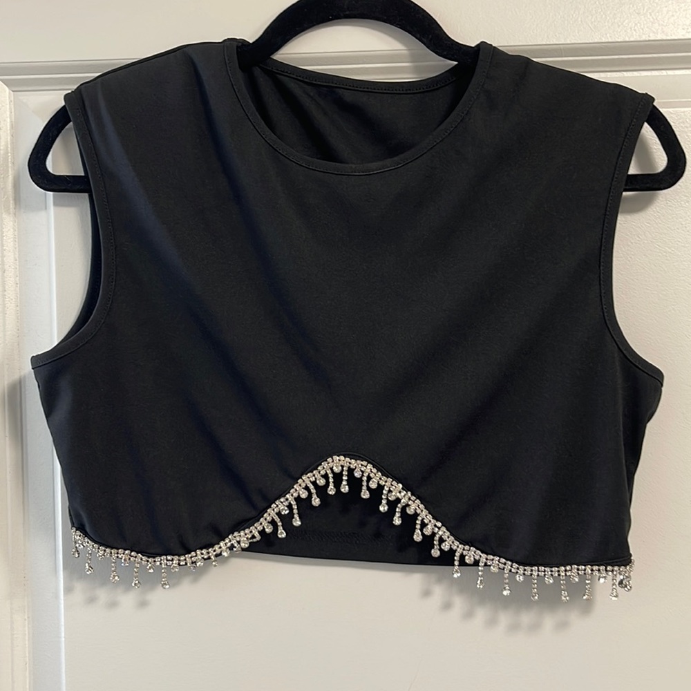Black crop top